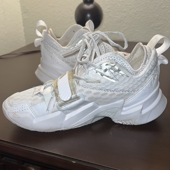 white jordan’s why not zero - Picture 4 of 5